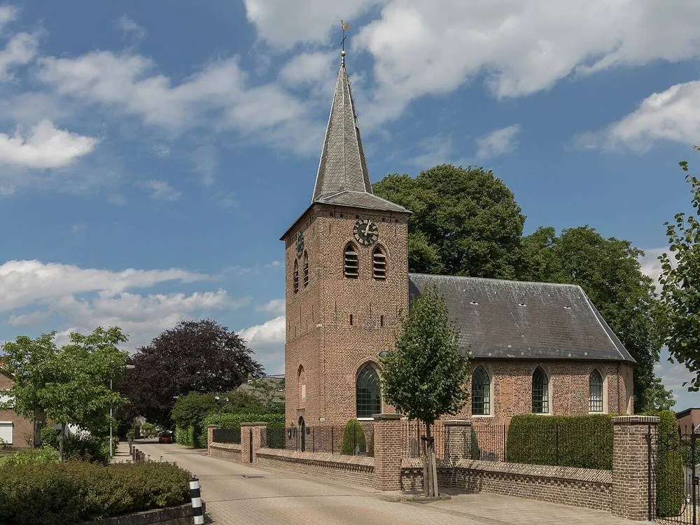Lathum: Lathum, de Nederlands Hervormde kerk RM8149 foto3 2015-07-21 15.00